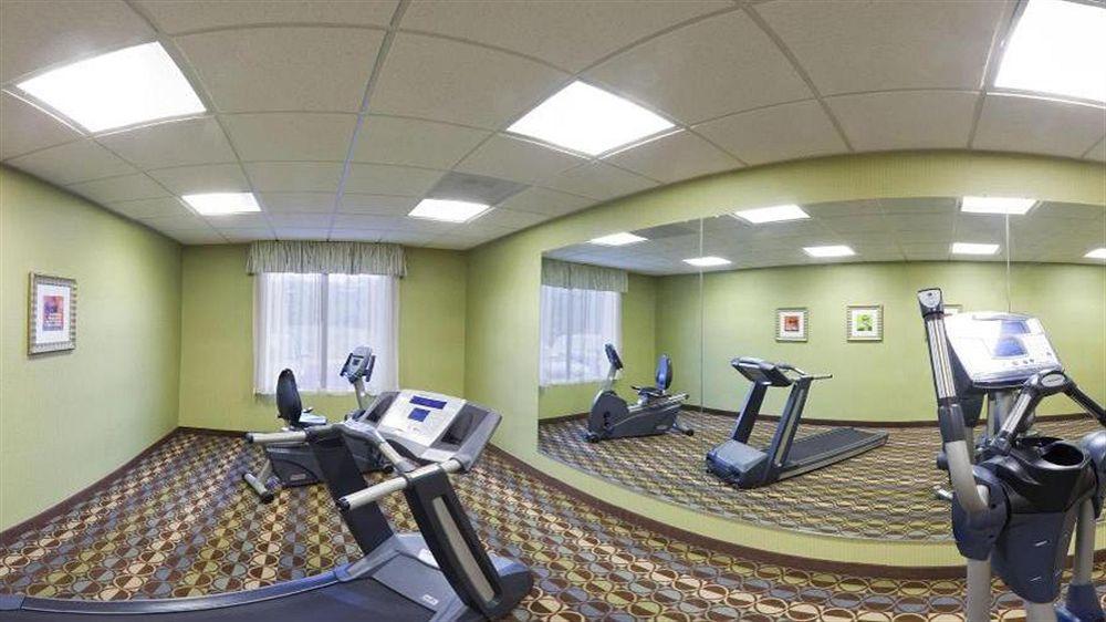 Holiday Inn Express Hotel & Suites Thornburg-S. Fredericksburg By Ihg מראה חיצוני תמונה