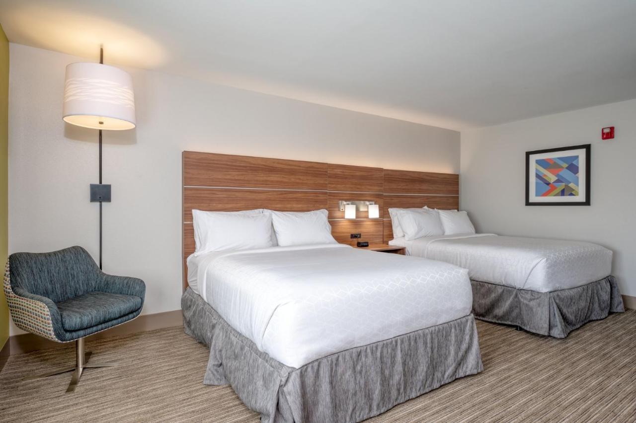 Holiday Inn Express Hotel & Suites Thornburg-S. Fredericksburg By Ihg מראה חיצוני תמונה